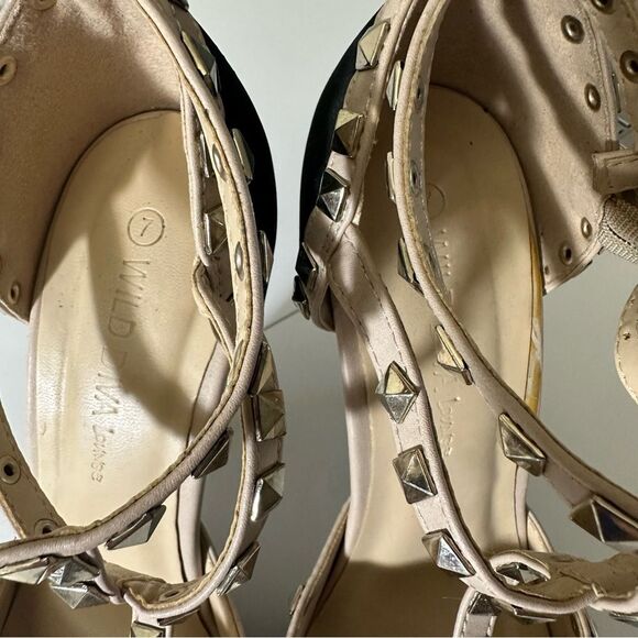 Wild Diva ADORA-64 Sexy Studded Stilletto Heels Black and Tan‎ Size 7 - Picture 6 of 14